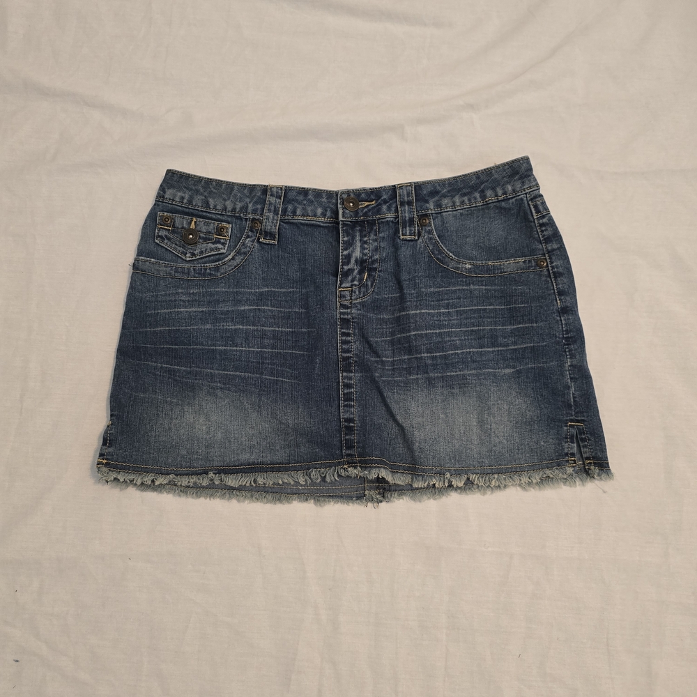 YMI Classic Denim Women's Jeans - Picture 1 of 15
